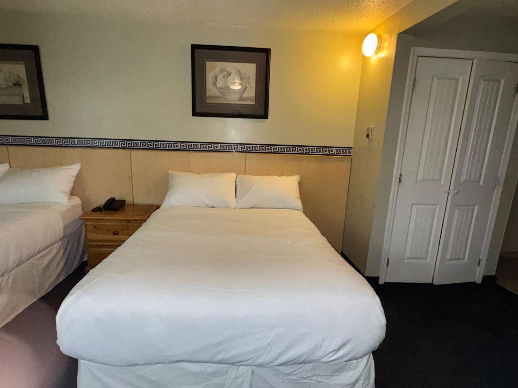 Silver Crest Lodge Гранд Прери Екстериор снимка